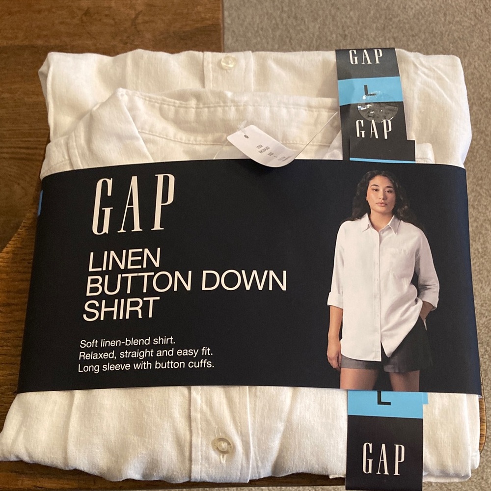 GAP Linen Button Down Shirt NWT